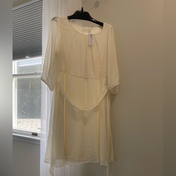 New off white dress plus size long sleeve textured - Picture 4 of 5